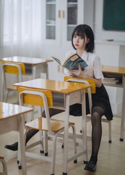 裸杀万里追