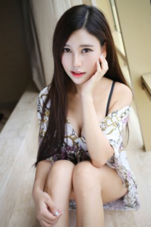 墨雨云间