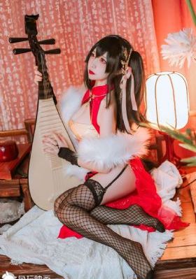 他信之女贝东丹当选泰国总理