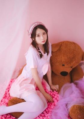 沼泽深处的女孩